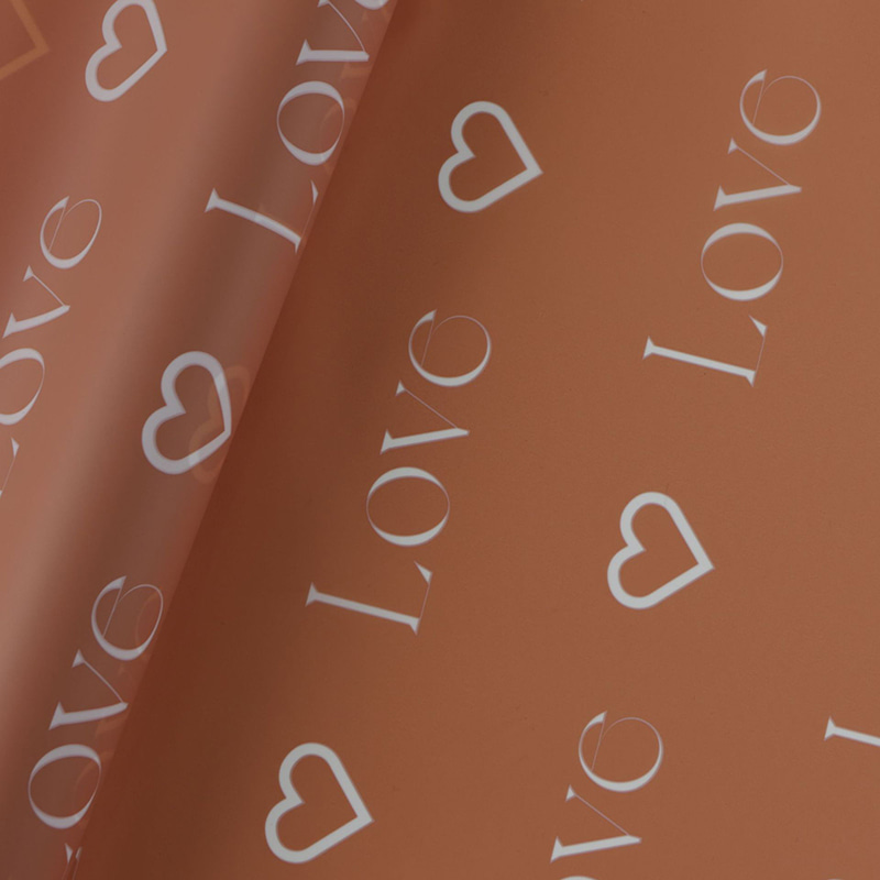 Love Letters Print Design Kukkakääre Nossa-paperi vedenpitävällä pinnoitteella Värikäs