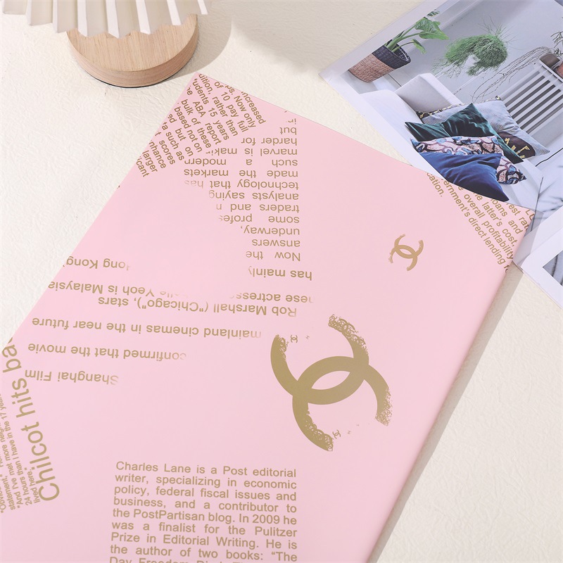 Chanel-merkkinen käärepaperi