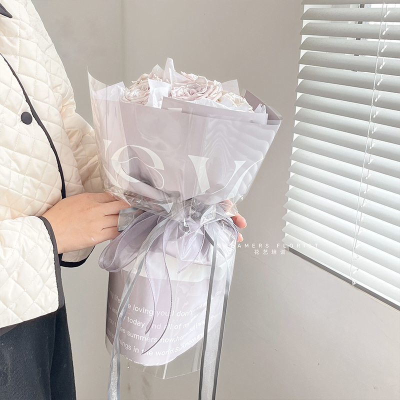 Ikuinen Cynthia Bouquet -käärepaperi