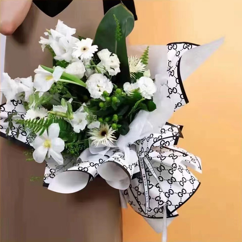 Muodikas G-Flower käärepaperi
