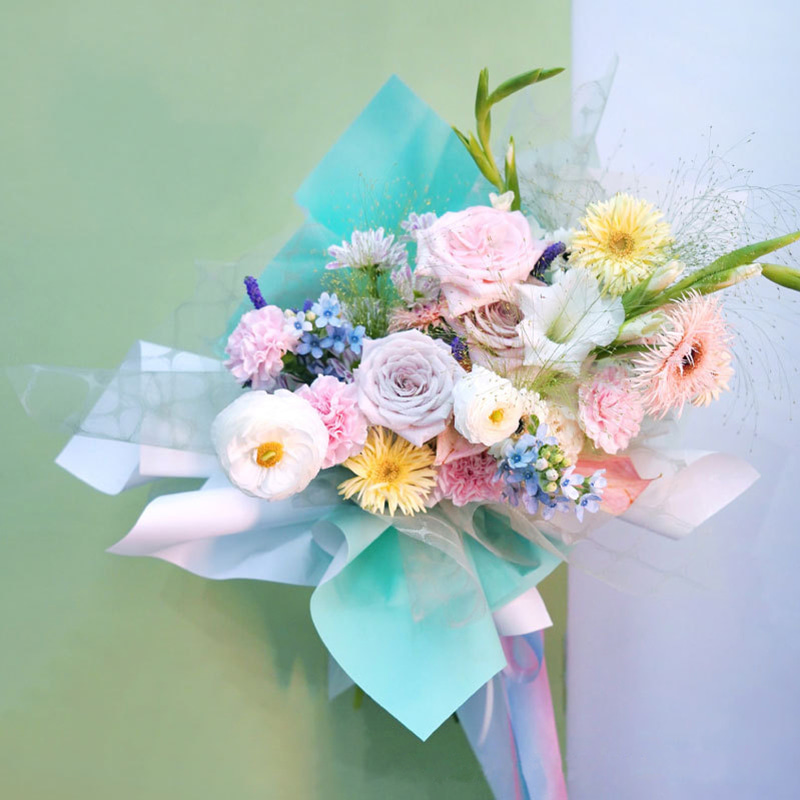 Premium Gradient Flower Bouquet -käärepaperi