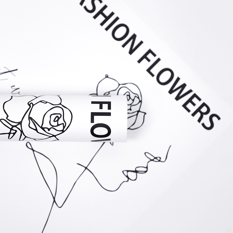 Flower Love-Bouquet -käärepaperi ruusukuviolla